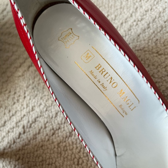 VTG Bruno Magli Heels - Picture 7 of 11